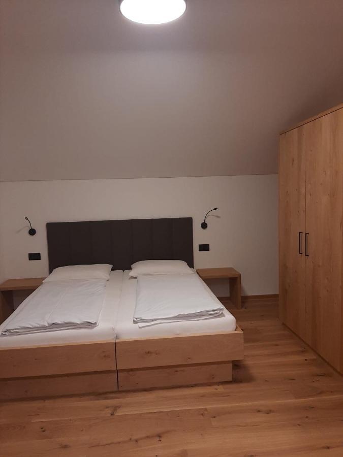 Garni Lindenhof Hotel Brunico Esterno foto