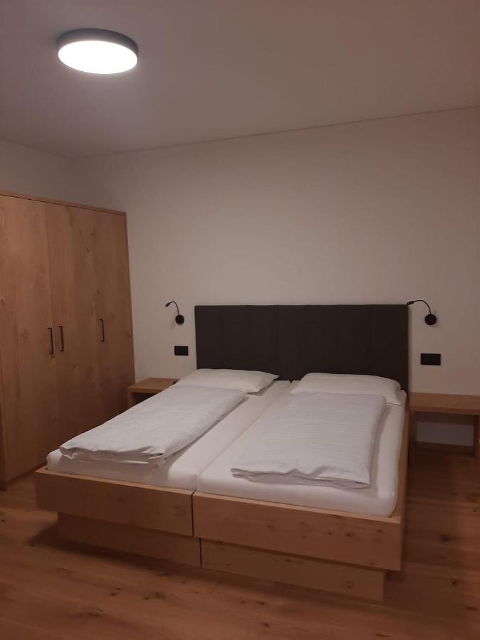 Garni Lindenhof Hotel Brunico Esterno foto